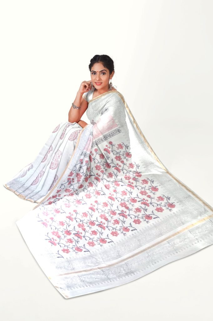 Pink Floral Buta Design Handblock Printed Maheshwari Saree