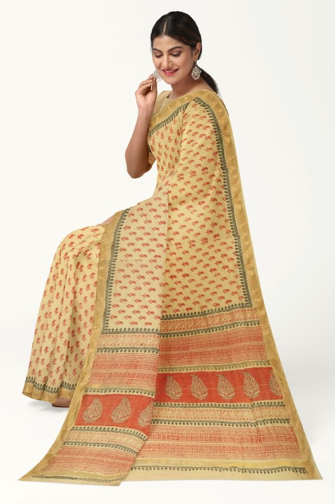 Peach Floral Design Handblock Printed Maheshwari Saree